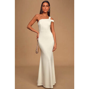 Lulus Make an Entrance White One-Shoulder Mermaid Maxi Dress Size M NWT